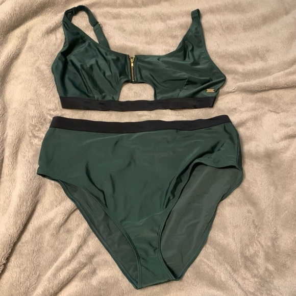 Snag Tights Bikini size E - Picture 2 of 8